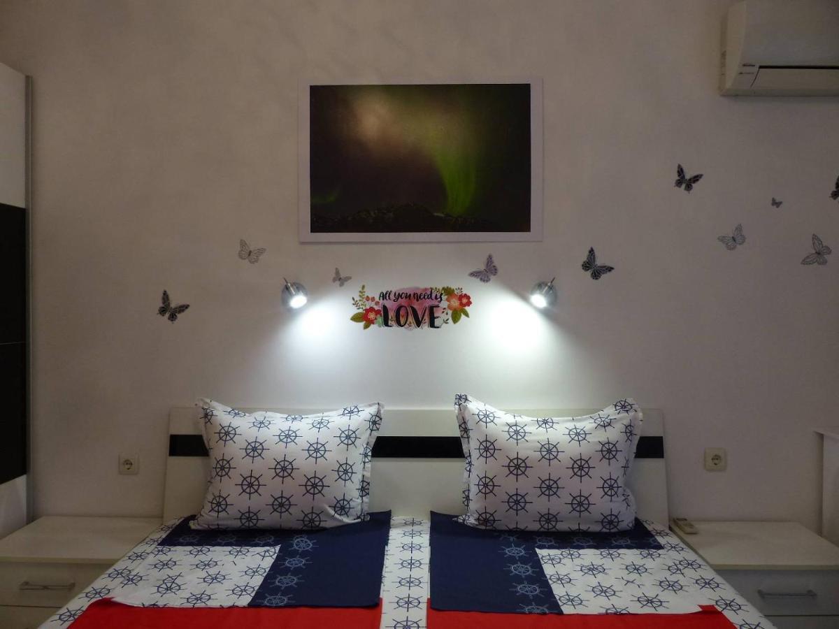 Apartament Holiday Burgas City Exterior foto